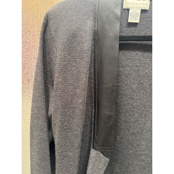 Doncaster Gray 100% Wool Open Front Cardigan Sweater faux Leather Trim Pockets M - Picture 4 of 6
